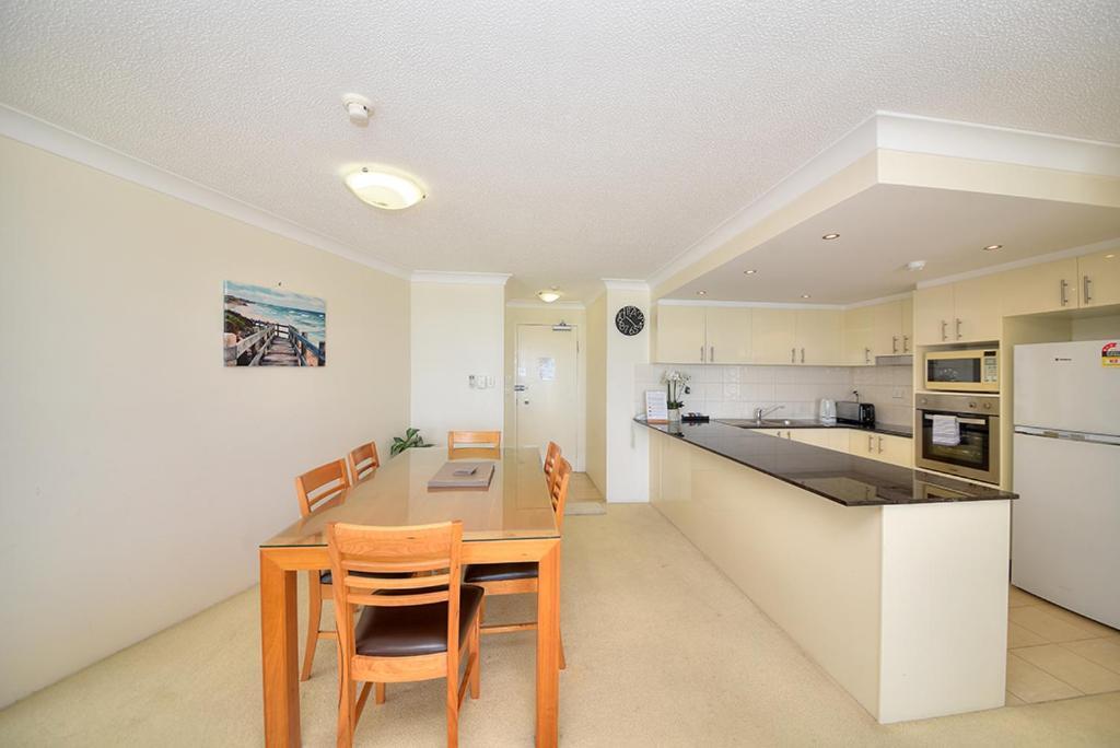 19Th Avenue On The Beach Gold Coast Exterior foto